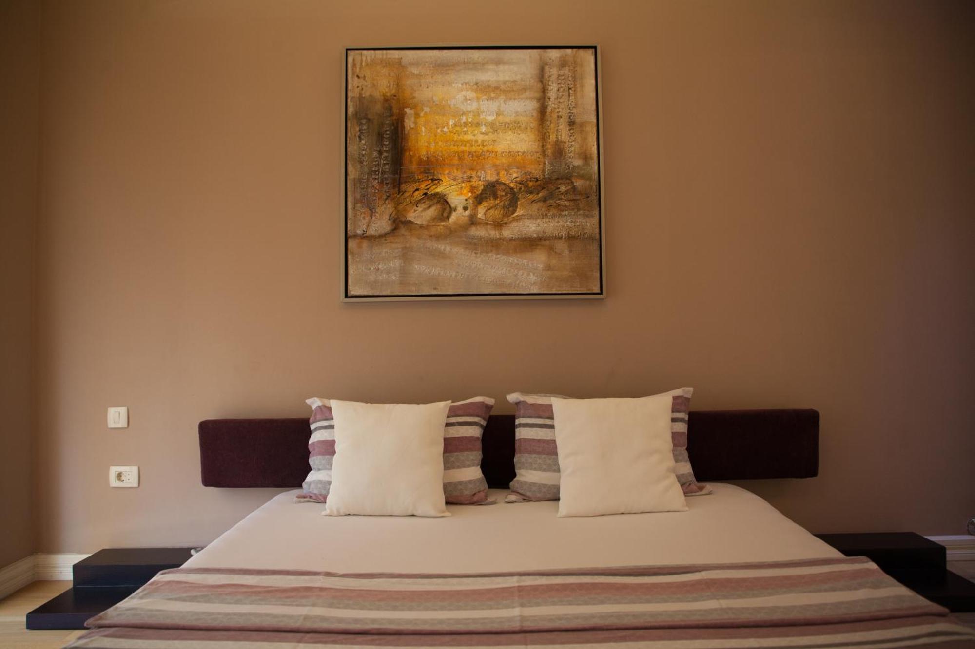 Spa Resort Luxury Apartments Будва Стая снимка
